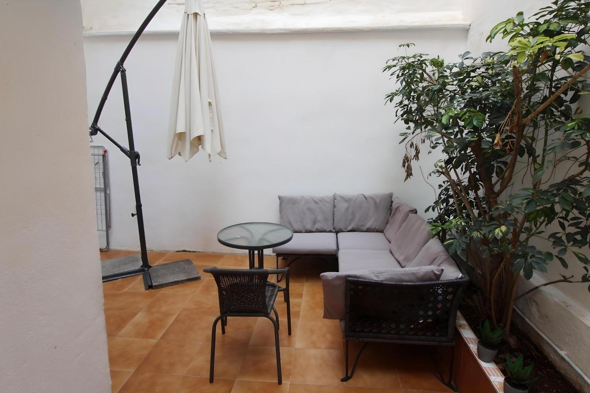 Increible Apartamento Con Terraza Al Lado De Torres De Quart Valencia Eksteriør bilde