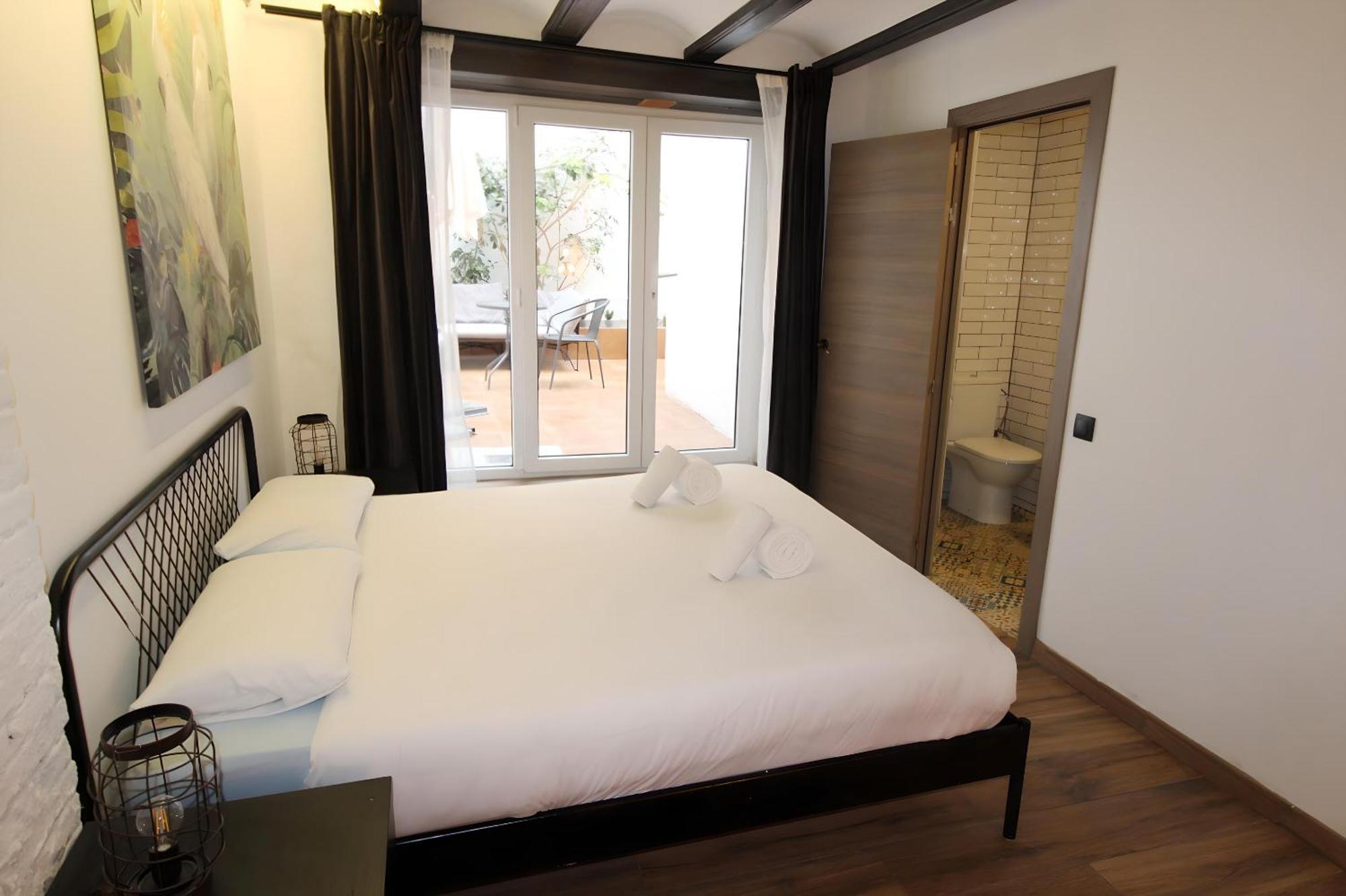 Increible Apartamento Con Terraza Al Lado De Torres De Quart Valencia Eksteriør bilde